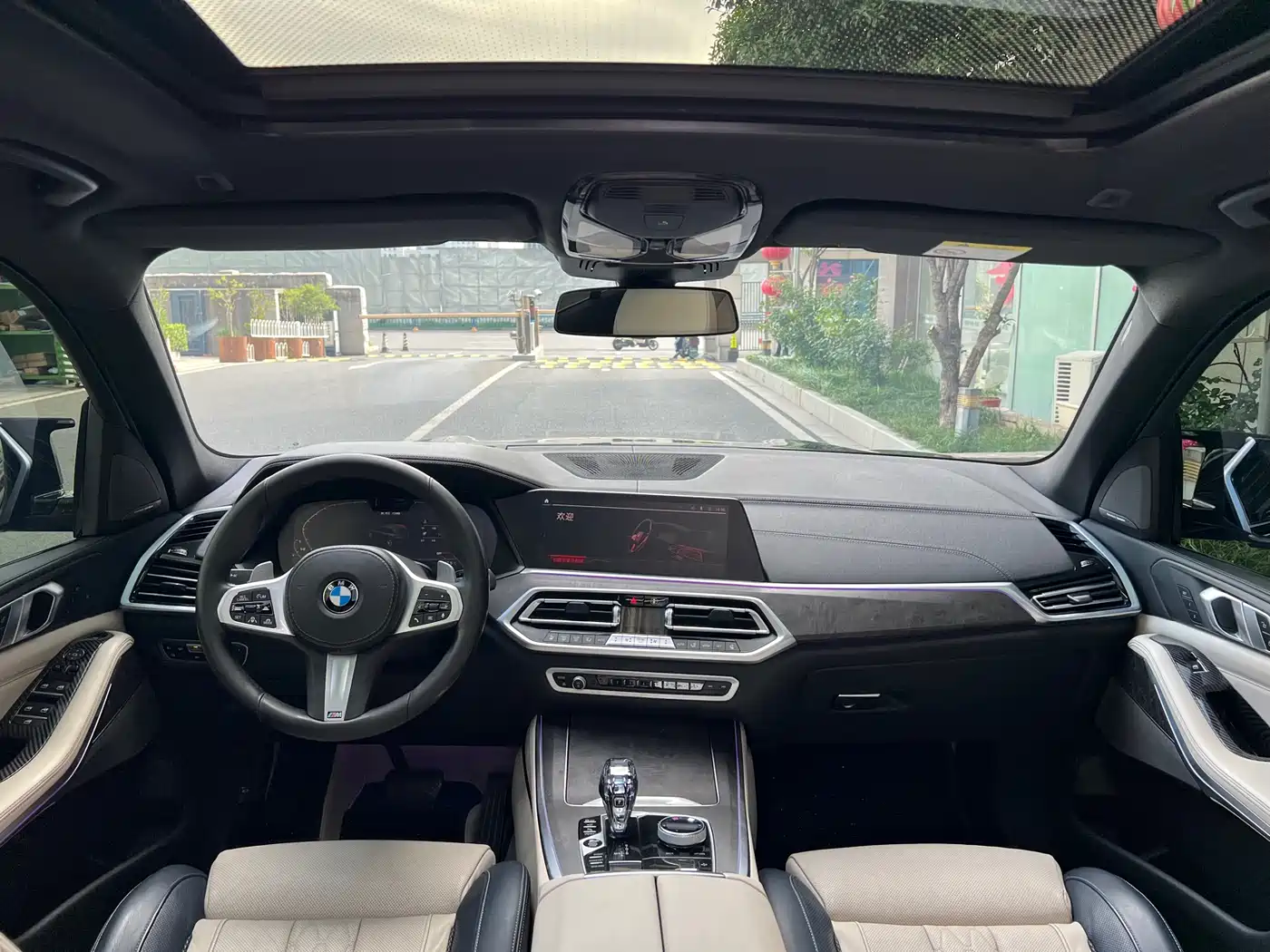 BMW X5 (Import) 2021 xDrive40i Exclusive M Sport Package фото 4