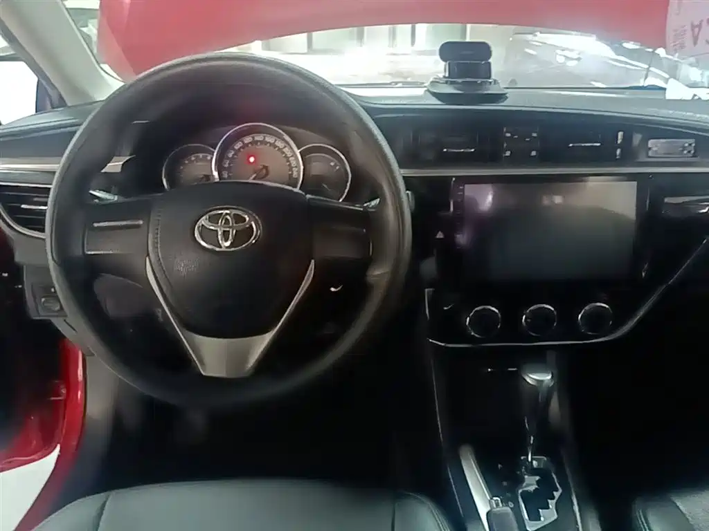 Toyota Corolla 2014 1.6L CVT GL фото 10