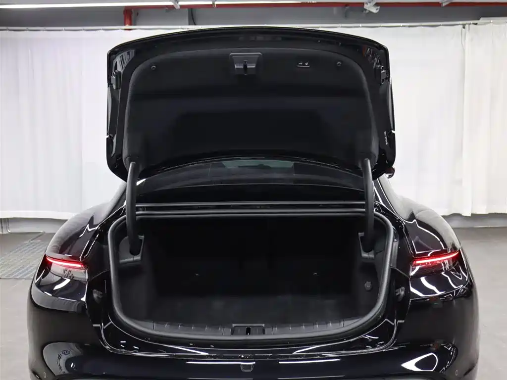 Porsche Taycan 2020 Taycan фото 29