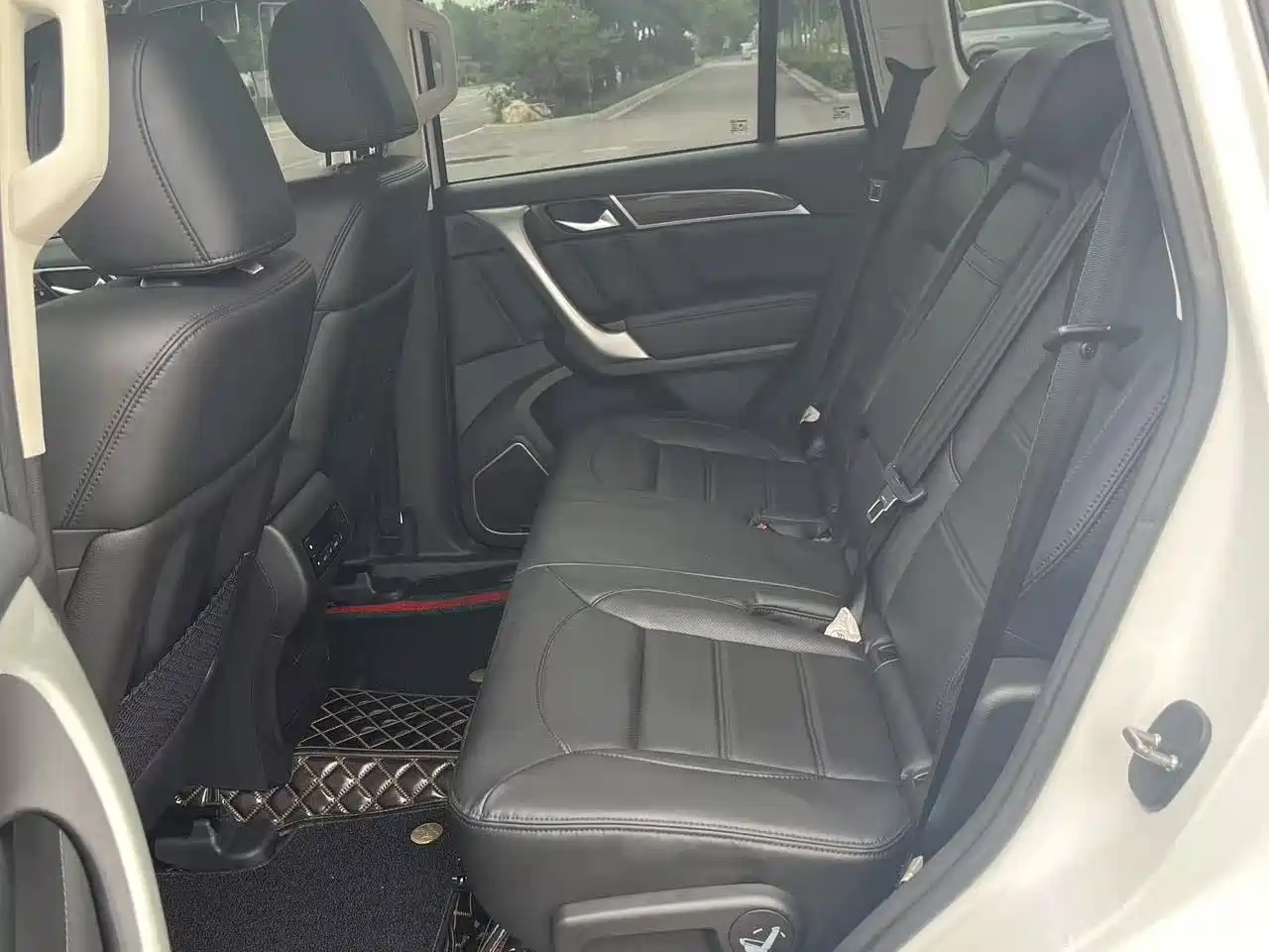 Haval H9 2017 2.0T Petrol 4WD Luxury 7-seater фото 8