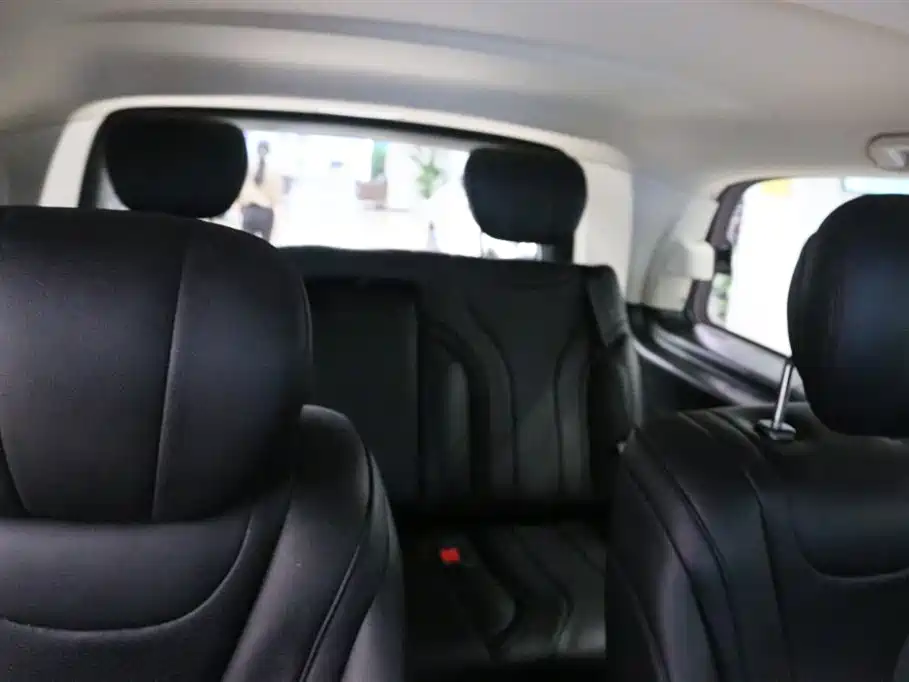 Mercedes-Benz Vito 2020 2.0T Elite Edition (7-seater) фото 16