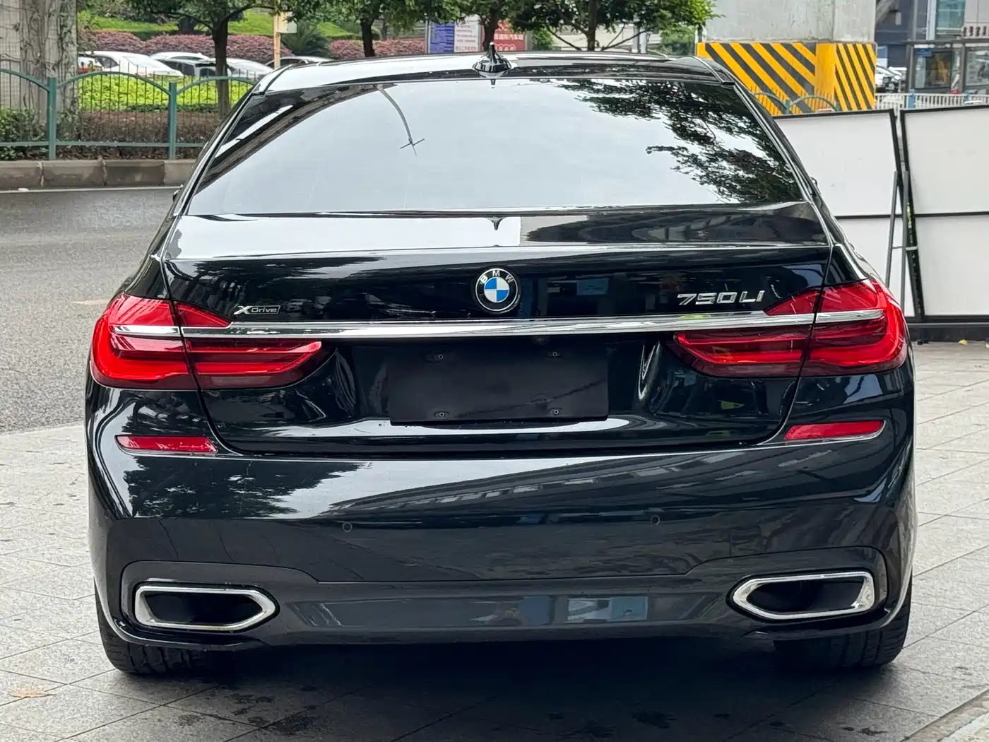 BMW 7 Series 2018 730Li Leading Type M Sport Package фото 18