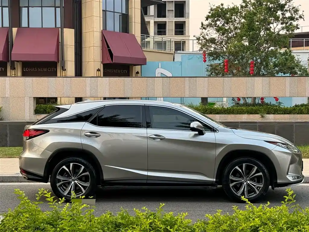 LEXUS RX