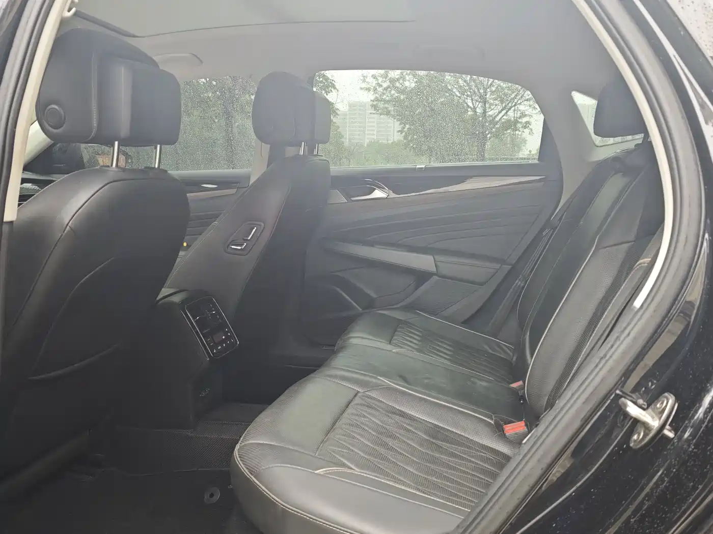 Volkswagen Passat 2019 Model 380TSI Premium Edition China VI фото 5