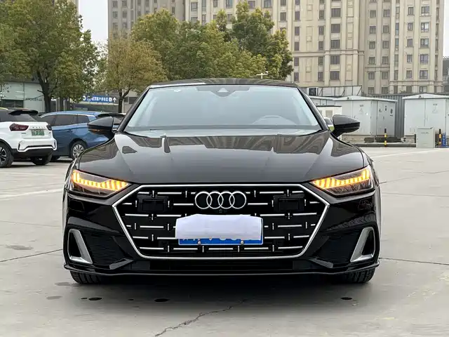 Audi A7L 2024 45TFSI S-line Dream Edition Crystal Package