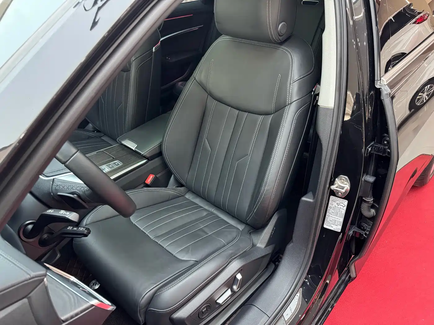 Audi A6L 2023 45 TFSI quattro Premium Elegance фото 32