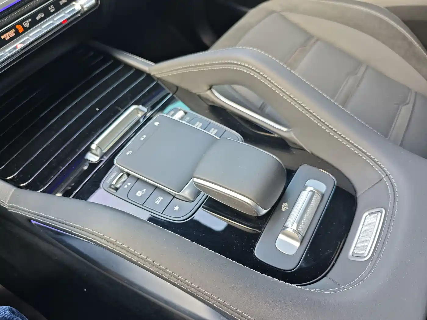 Mercedes-Benz GLE AMG 2024 AMG GLE 53 4MATIC+ фото 20