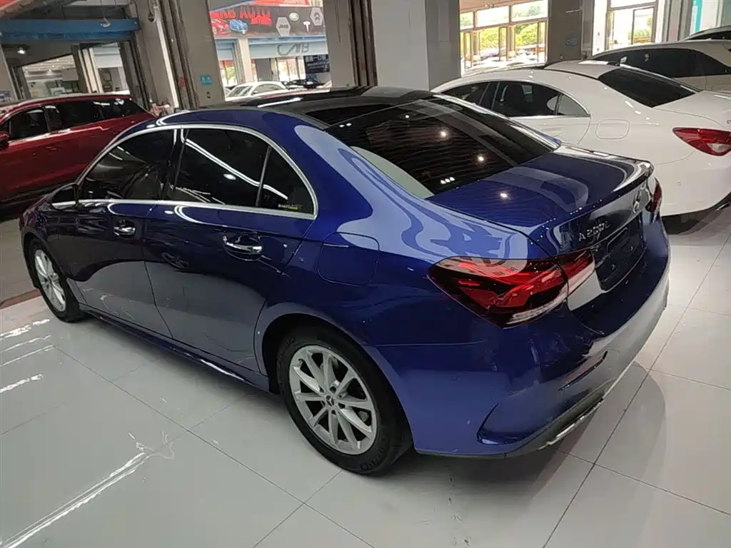 MERCEDES-BENZ CLASS A