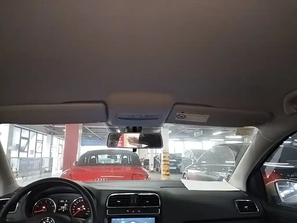 Volkswagen Polo 2015 2014 1.6L Automatic Comfort Edition