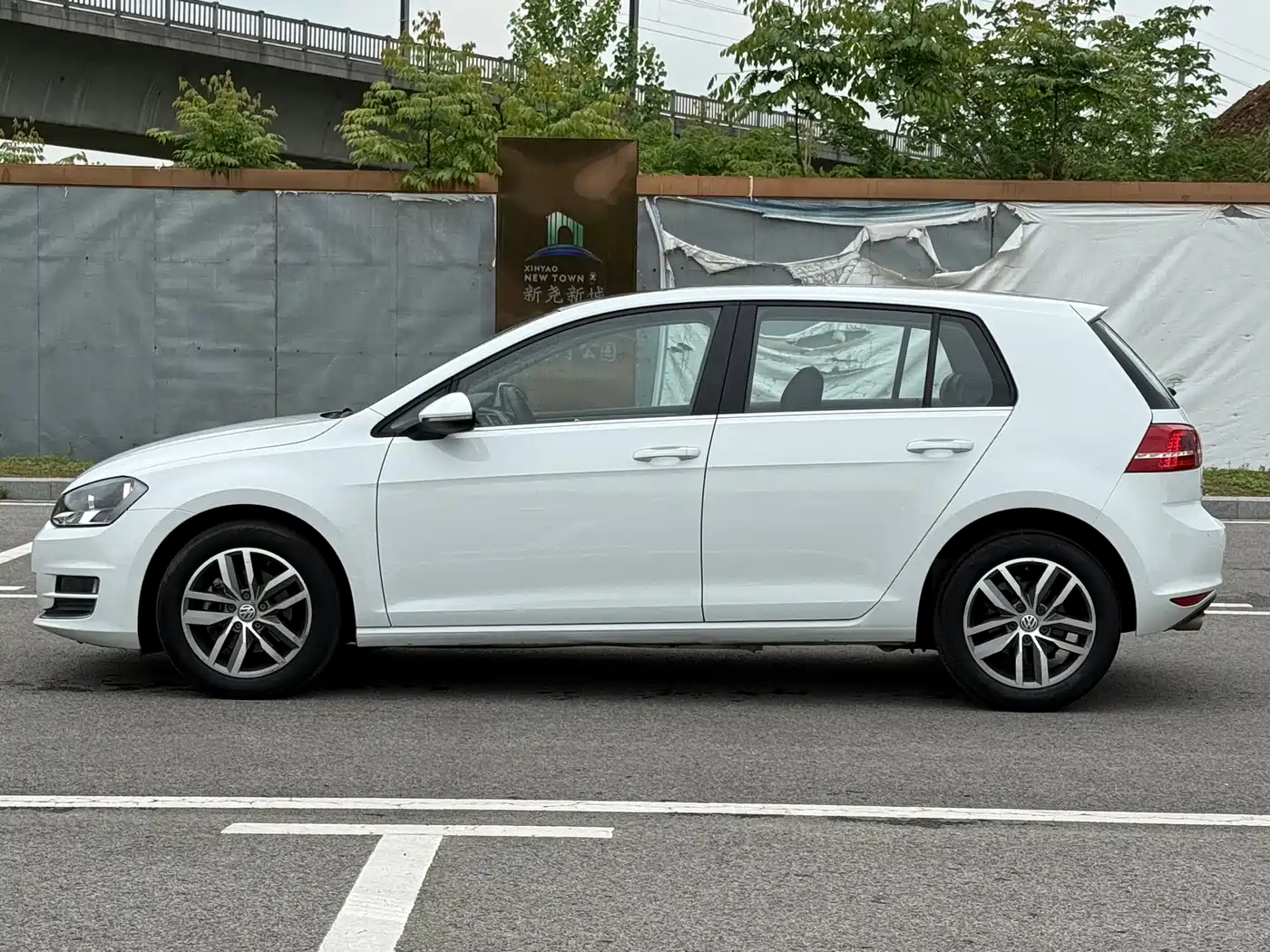 Volkswagen Golf 2016 230TSI Automatic Luxury фото 5
