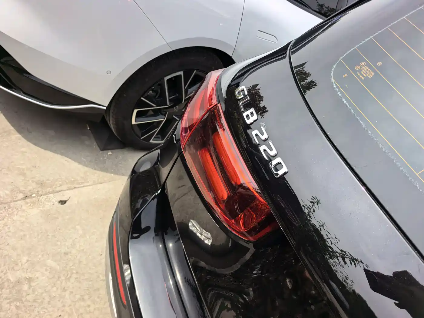 Mercedes-Benz GLB 2025 Model GLB 220 Fashion Style фото 18