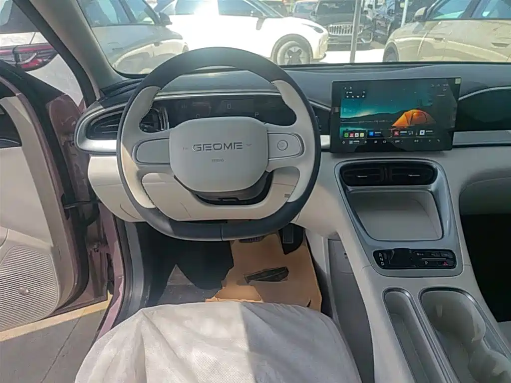 Geely Galaxy Starry Wish 2026 Edition 310km Youth Version фото 11