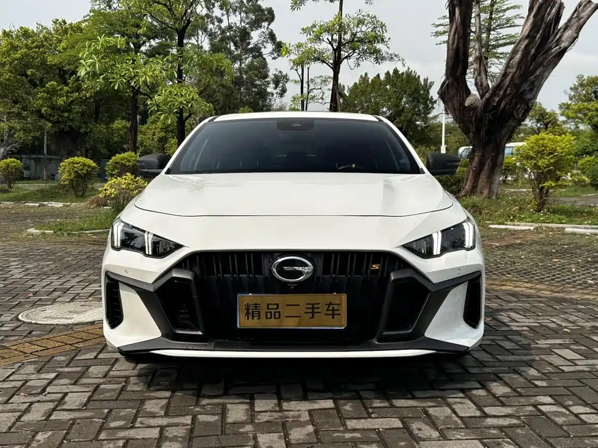 GAC Trumpchi Trumpchi Emkoo 2023 270T DCT J16 Edition фото 2