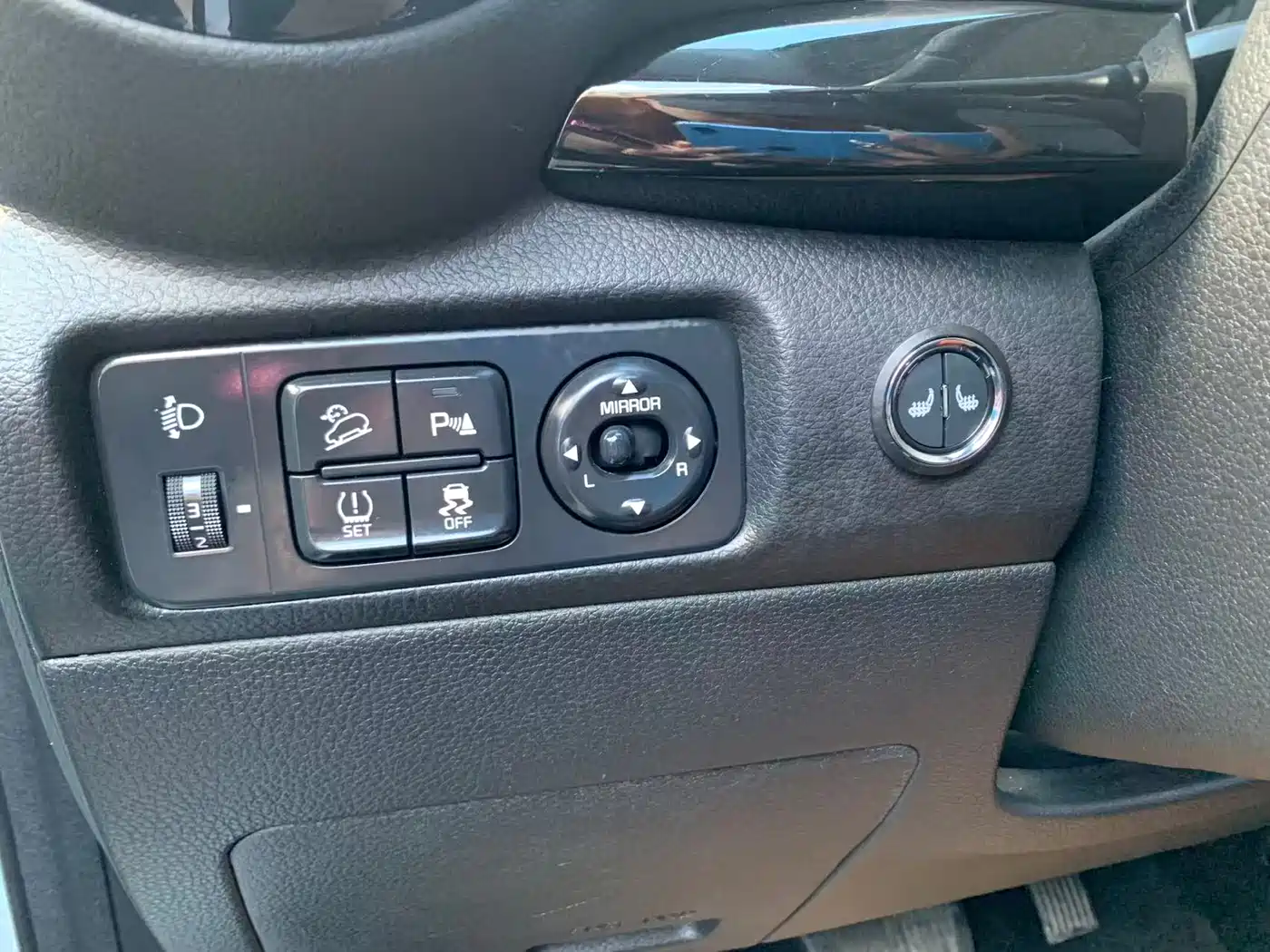 Kia KX1 2021 1.4L CVT Sunroof Version фото 11