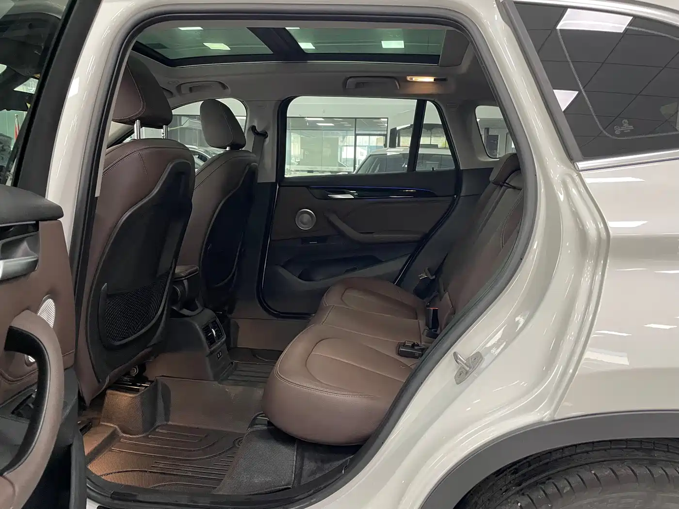 BMW X1 2022 sDrive20Li Premium фото 5