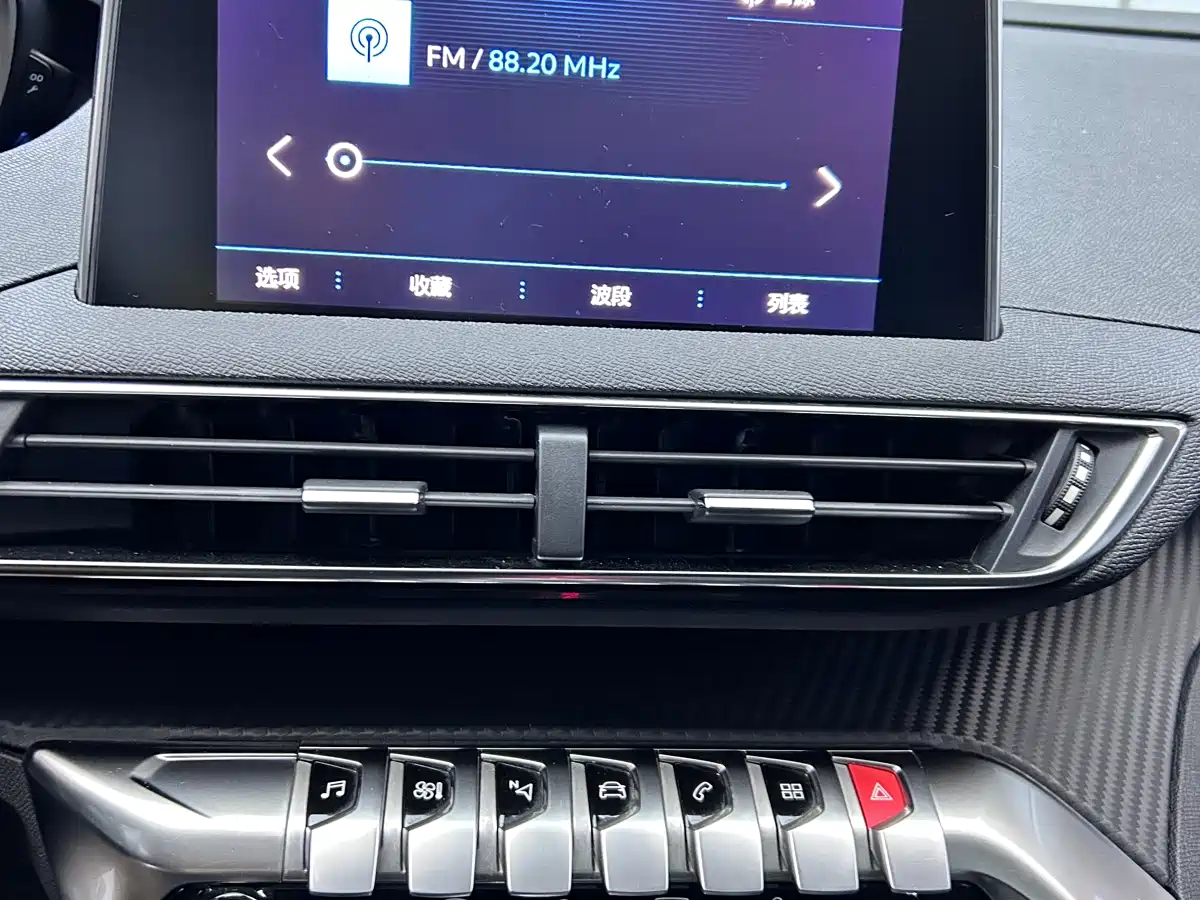 Peugeot 5008 2017 380THP 7-seat Elite Edition фото 19