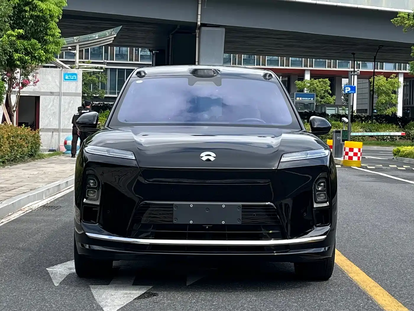 NIO ES8 2025 2025 Model 6-Seat Executive Luxury Edition