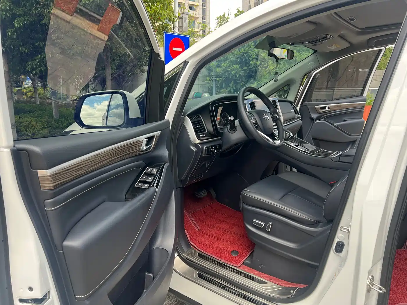 GAC Trumpchi Trumpchi M8 2023 Leading Series 390T Premium Edition фото 4
