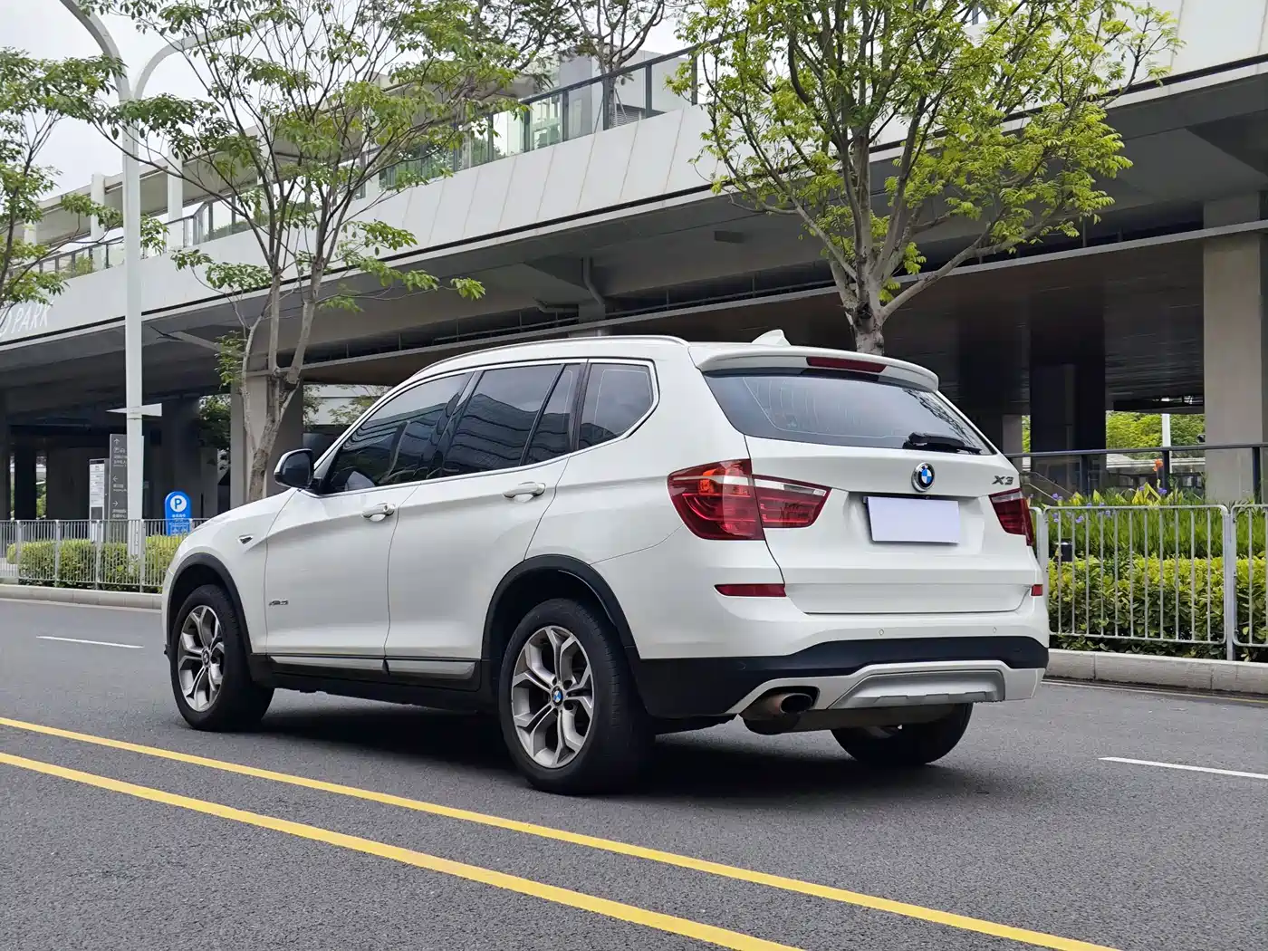 BMW X3 (Import) 2014 xDrive20i X Design Package фото 6