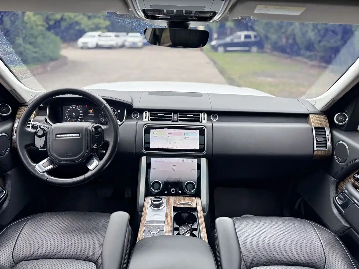 Land Rover Range Rover 2019 3.0 SCV6 Heritage Edition фото 9