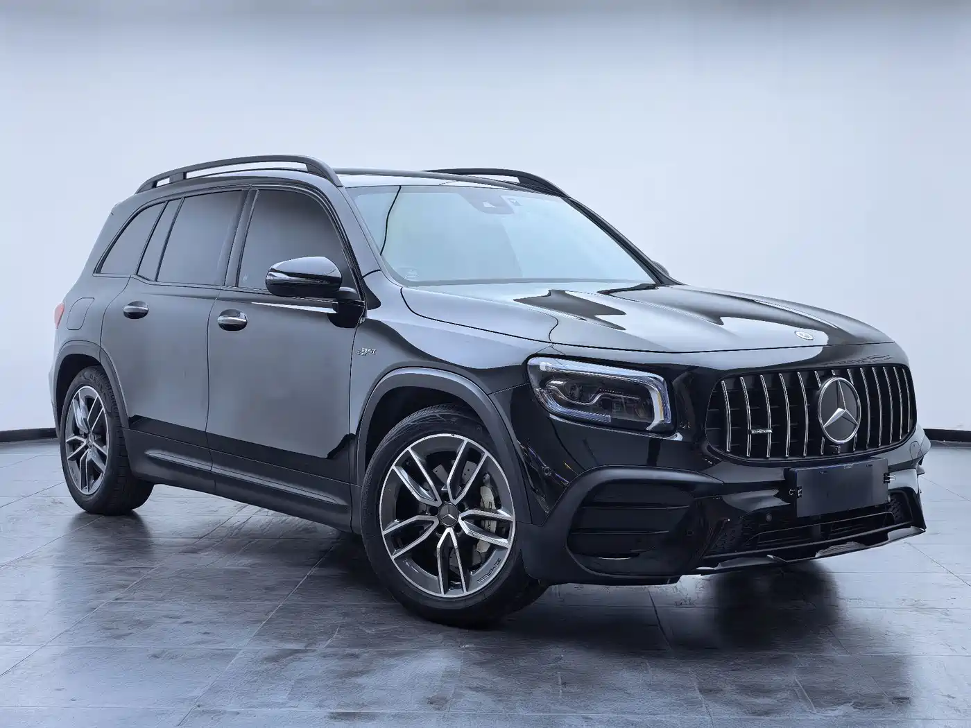 Mercedes-Benz GLB AMG 2023 Model AMG GLB 35 4MATIC фото 3
