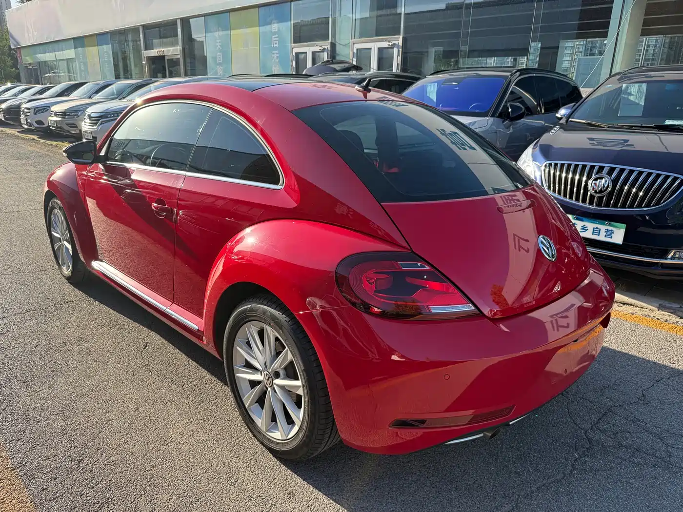 Volkswagen Beetle 2017 180TSI Style фото 4