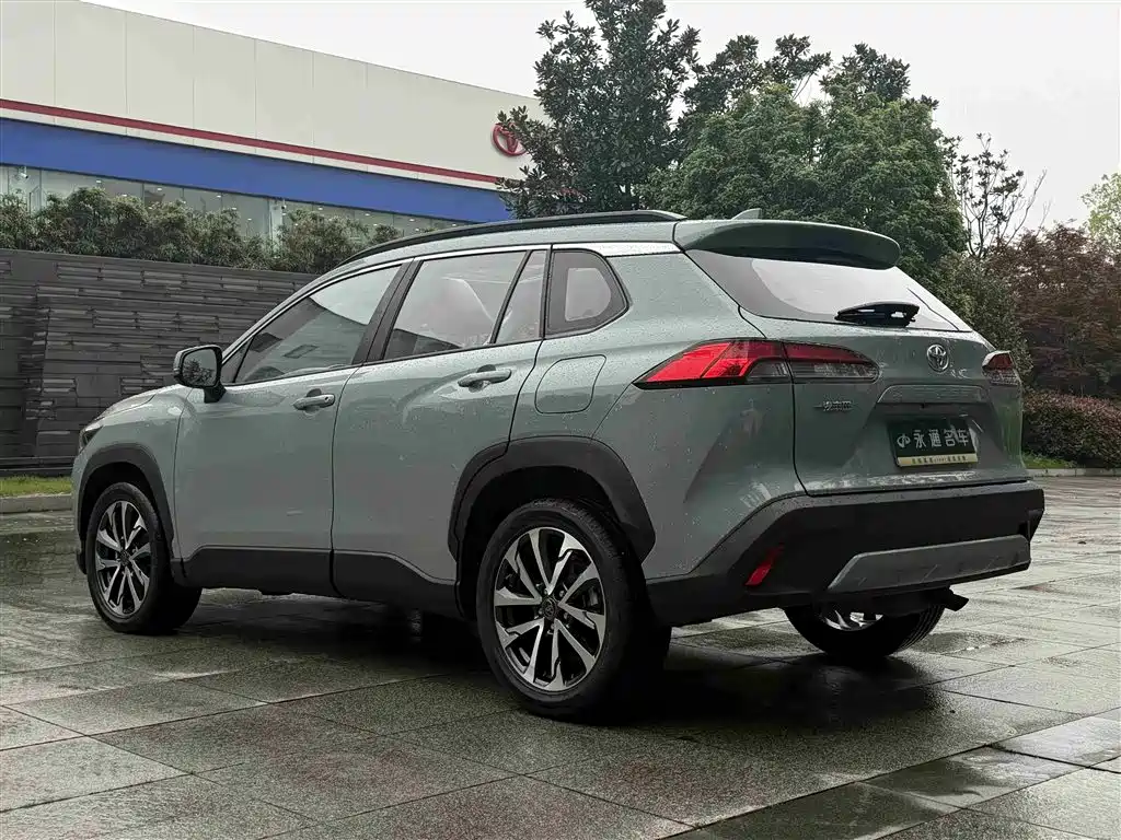 Toyota Corolla Cross 2022 2.0L Flagship Edition фото 15
