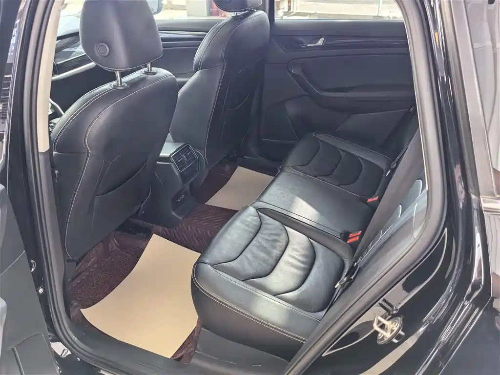 Škoda Kodiaq 2019 Facelift TSI330 5-Seater 2WD Luxury Premium Edition China VI фото 17