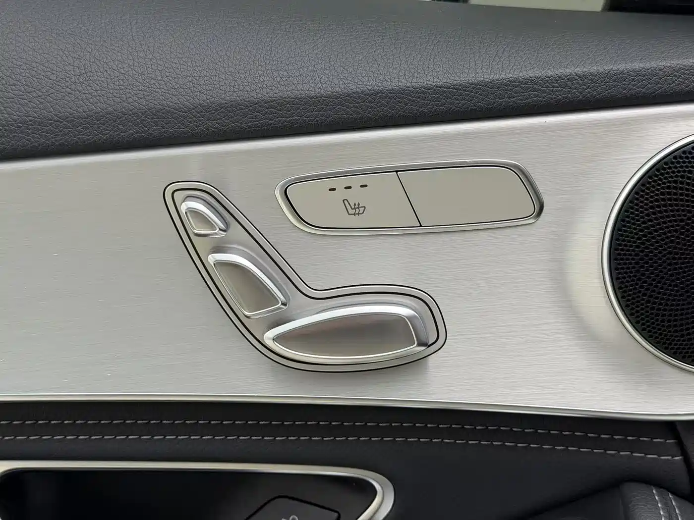 Mercedes-Benz C-Class 2015 C 200 Sport Edition 4MATIC фото 18
