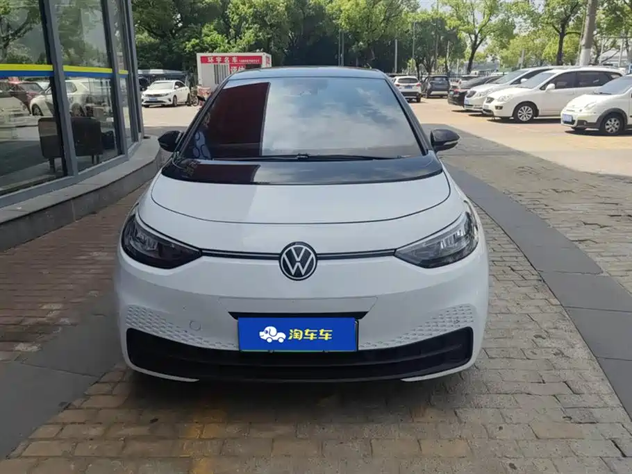 Volkswagen ID.3 2023 Pure Smart Edition фото 2