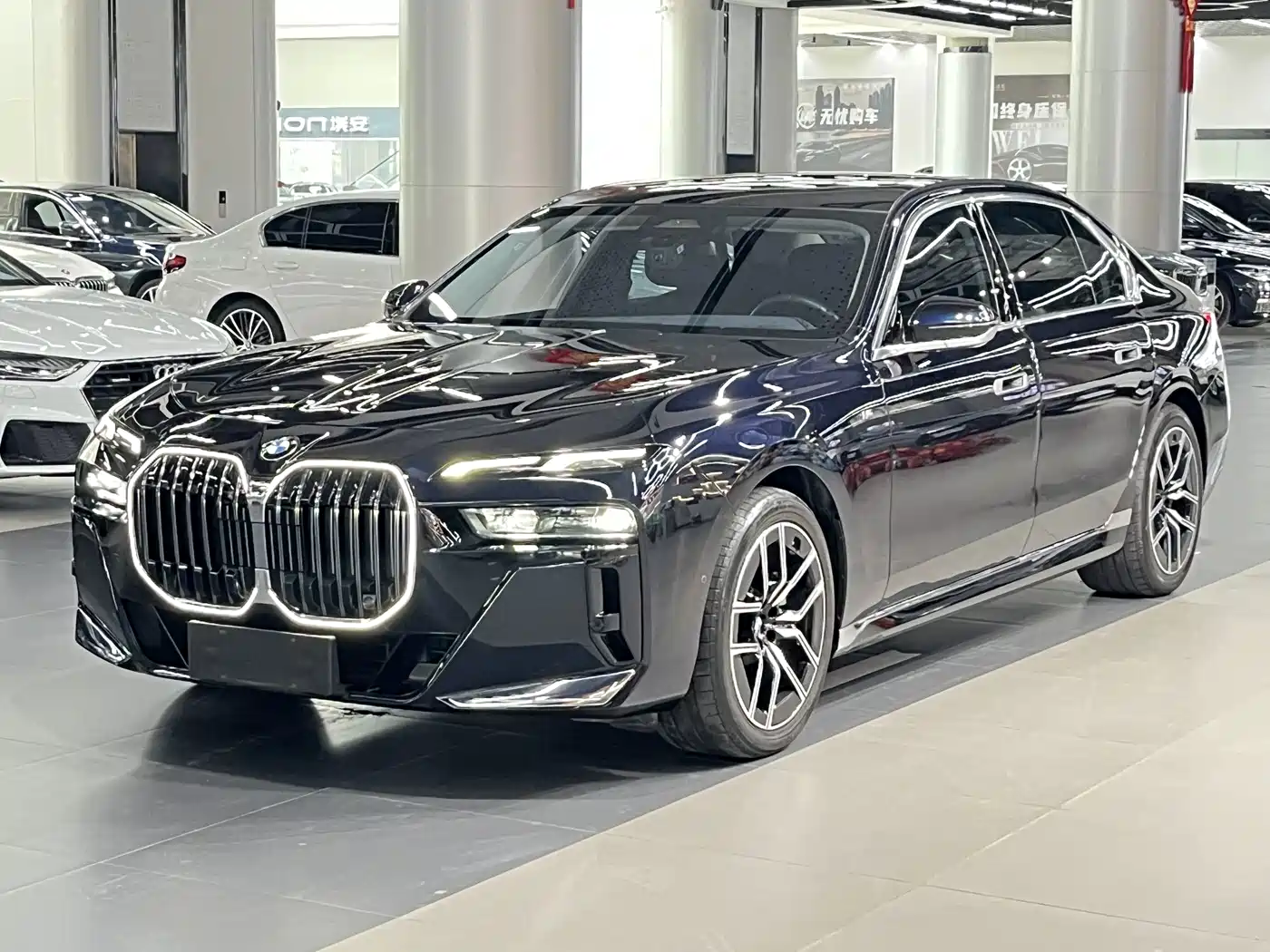 BMW 7 Series 2024 2023 Model 735Li M Sport Package