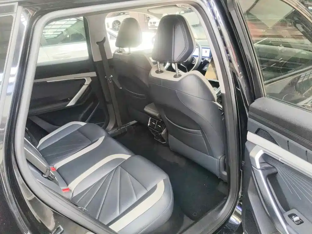 Geely Boyue L 2023 2023 1.5TD DCT Luxury Model
