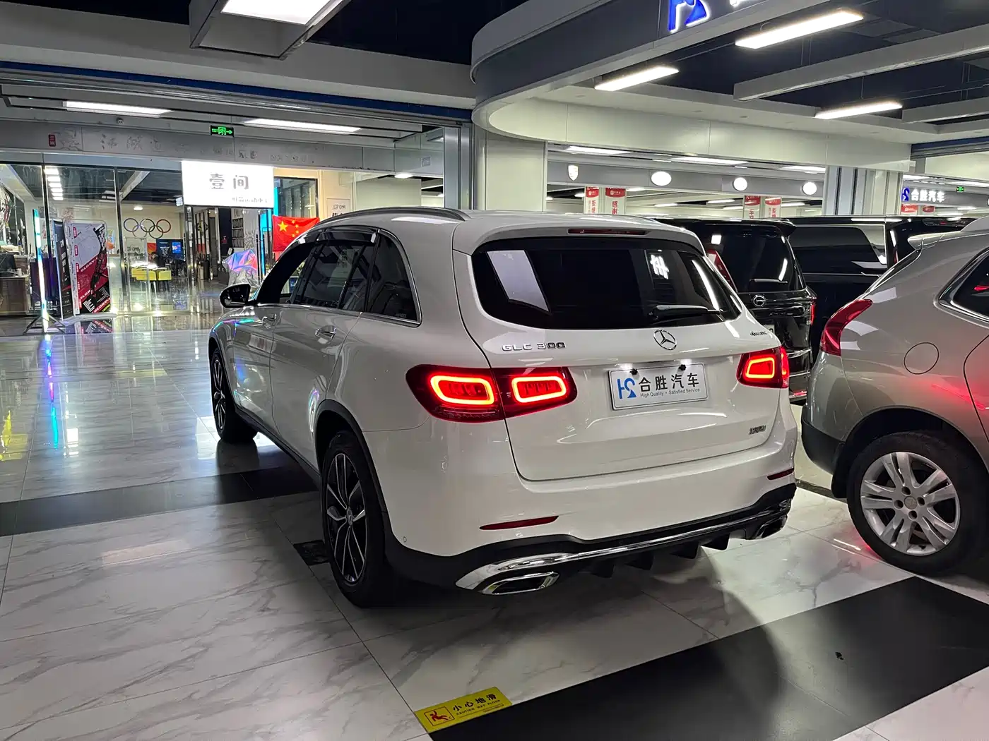 Mercedes-Benz GLC 2022 Facelift GLC 260 L 4MATIC Luxury Model фото 9