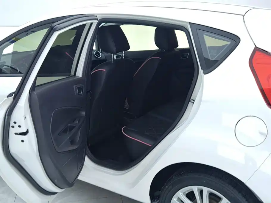 Ford Fiesta 2015 2013 Hatchback 1.5L Automatic Fashion