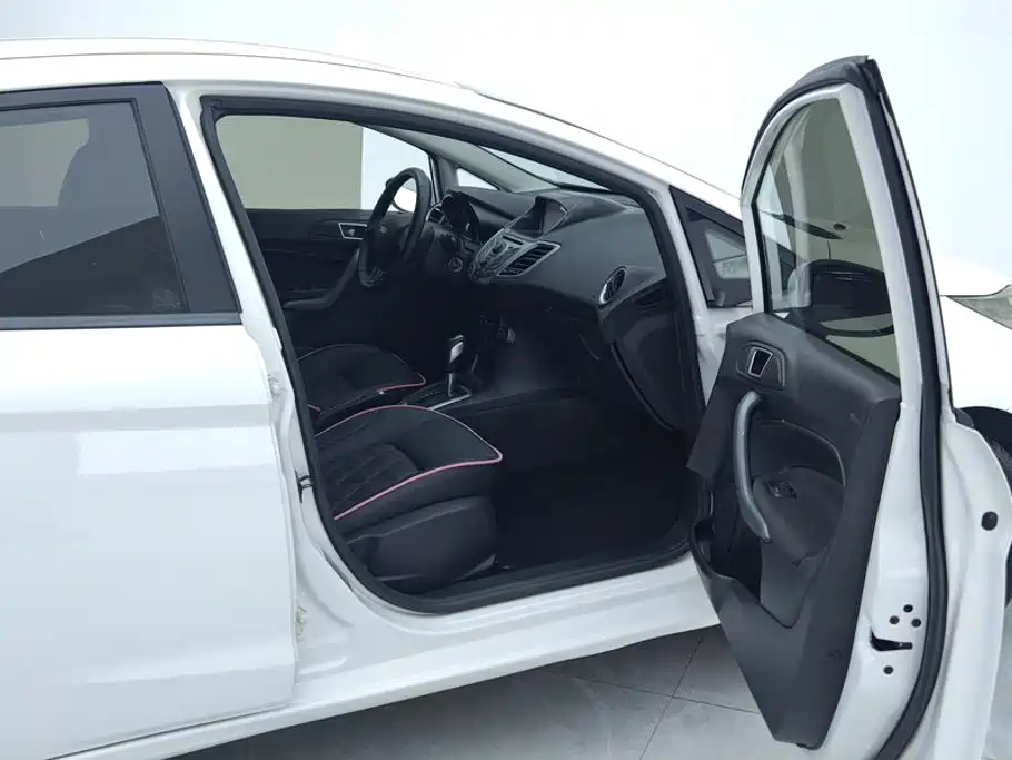 Ford Fiesta 2015 2013 Hatchback 1.5L Automatic Fashion