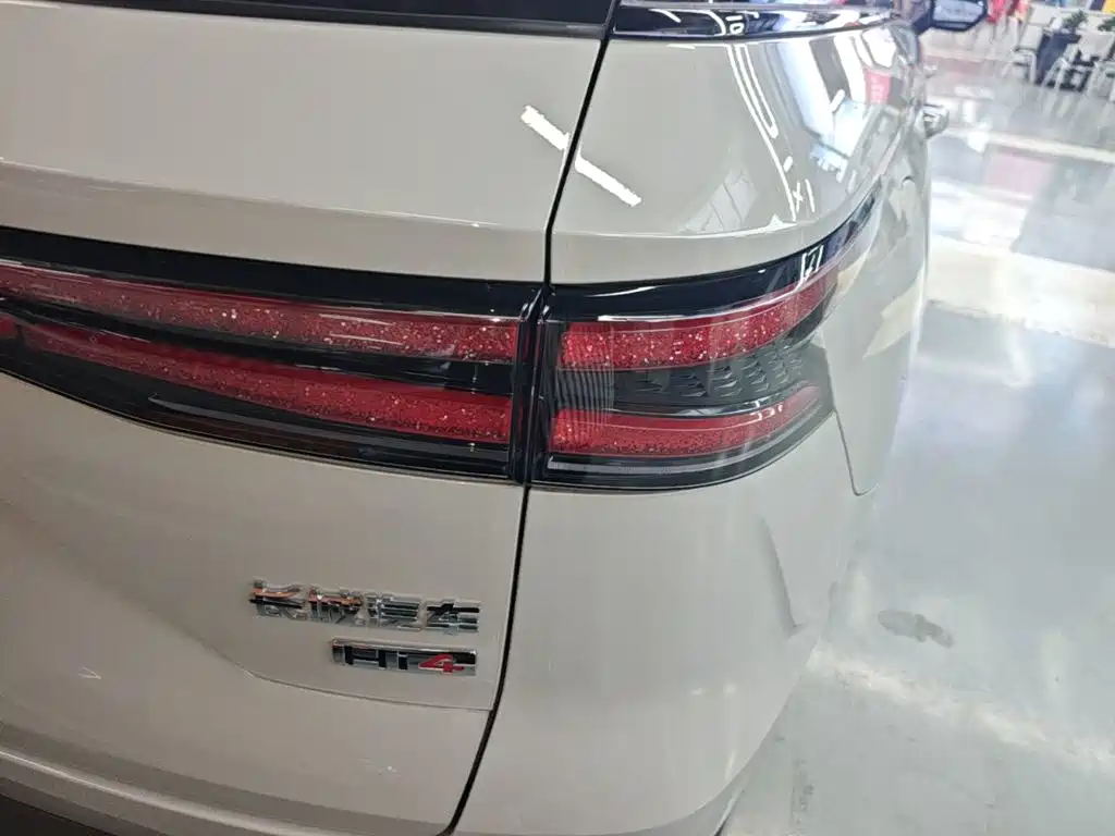 Photo 8 - Haval Xiaolong MAX