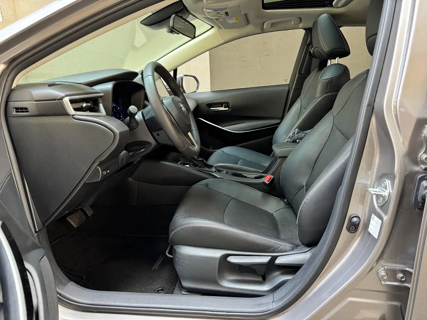 Фото 6 - Toyota Corolla