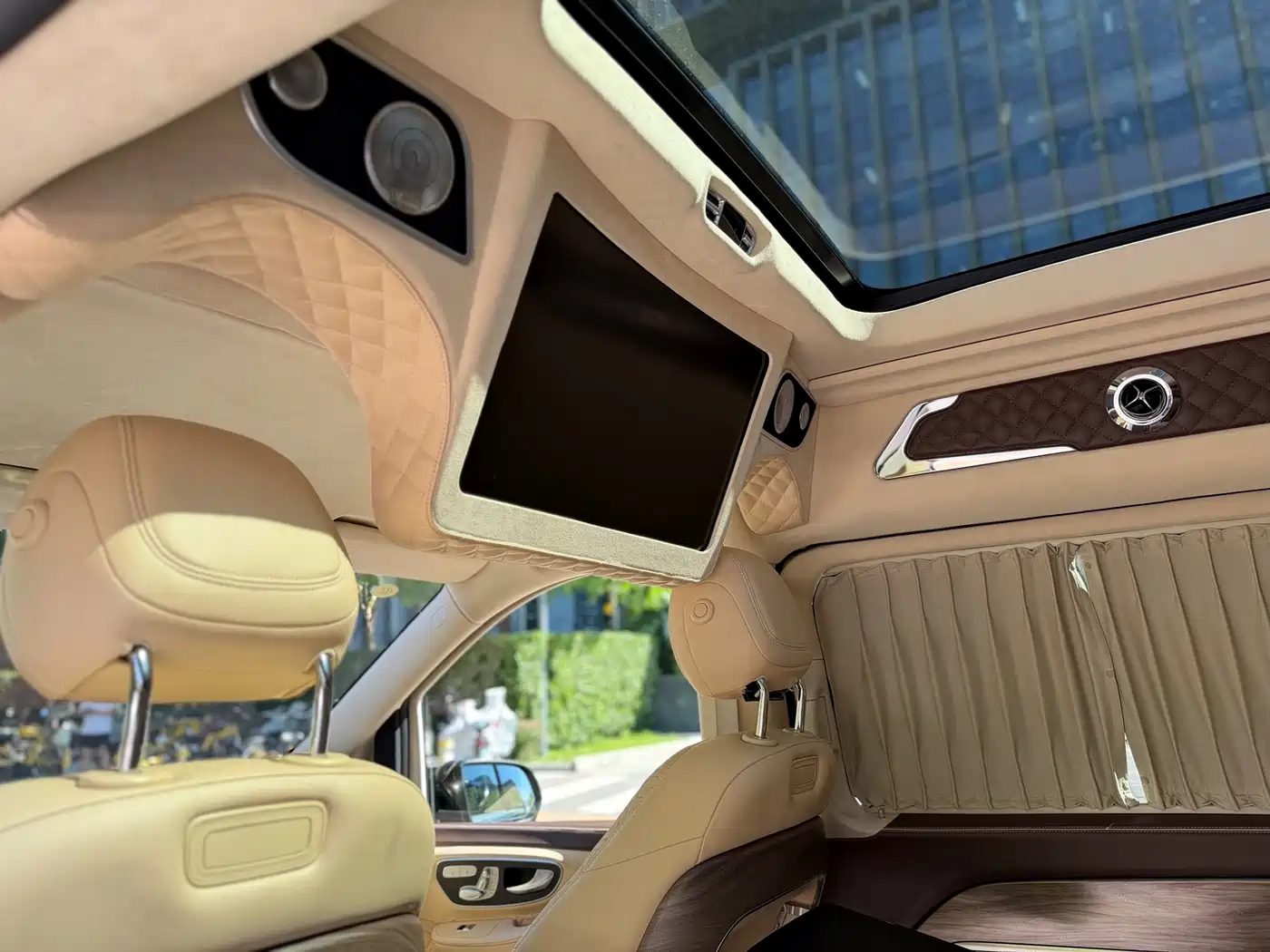 Mercedes-Benz V-Class 2021 V 260 L Long Wheelbase Luxury Edition фото 9