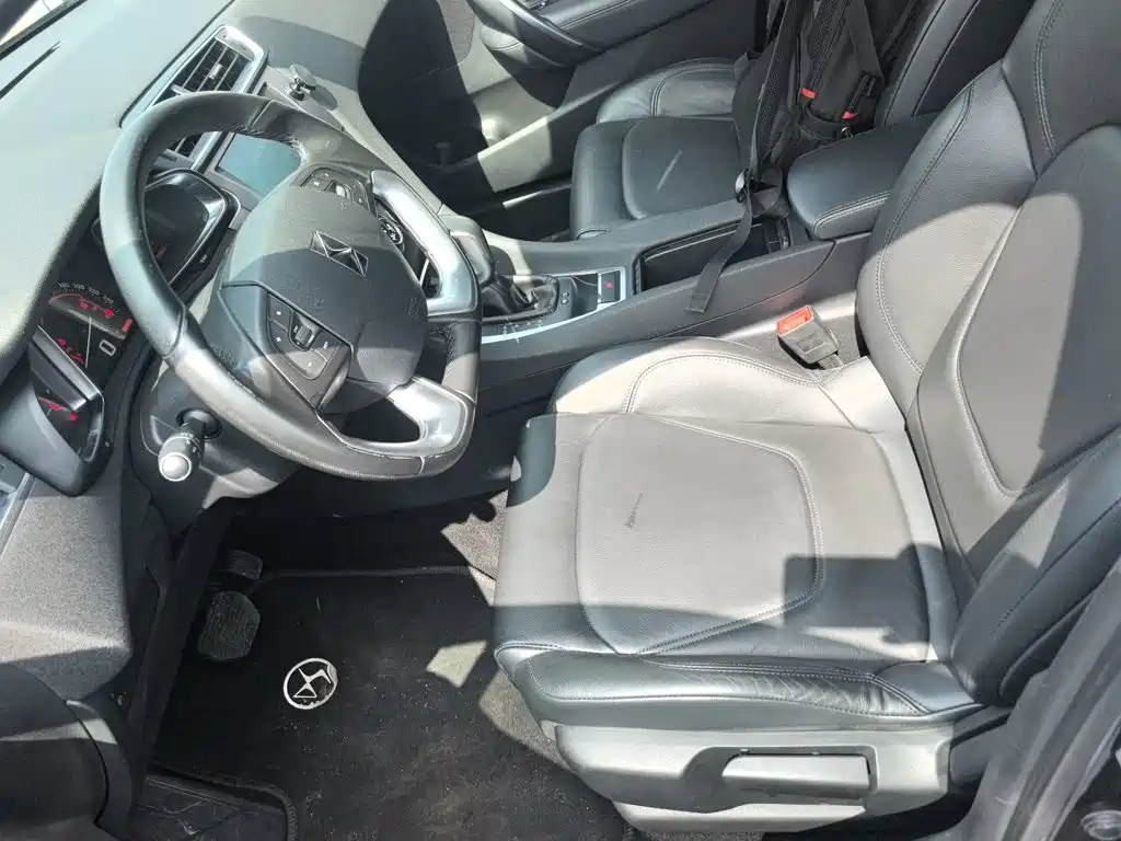 DS 5LS 2017 2016 1.6T Elegant Edition THP160