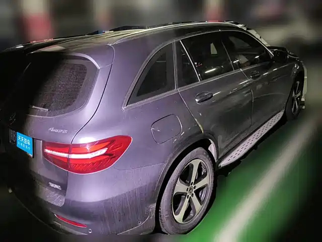 Mercedes-Benz GLC 2017 GLC 260 4MATIC Luxury — фото 2