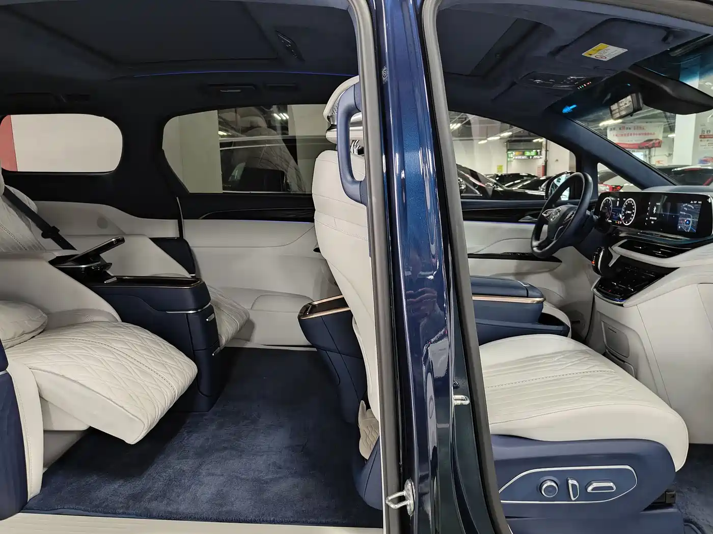 Buick GL8 2020 Avenir Four-Seat Prestige Edition фото 20