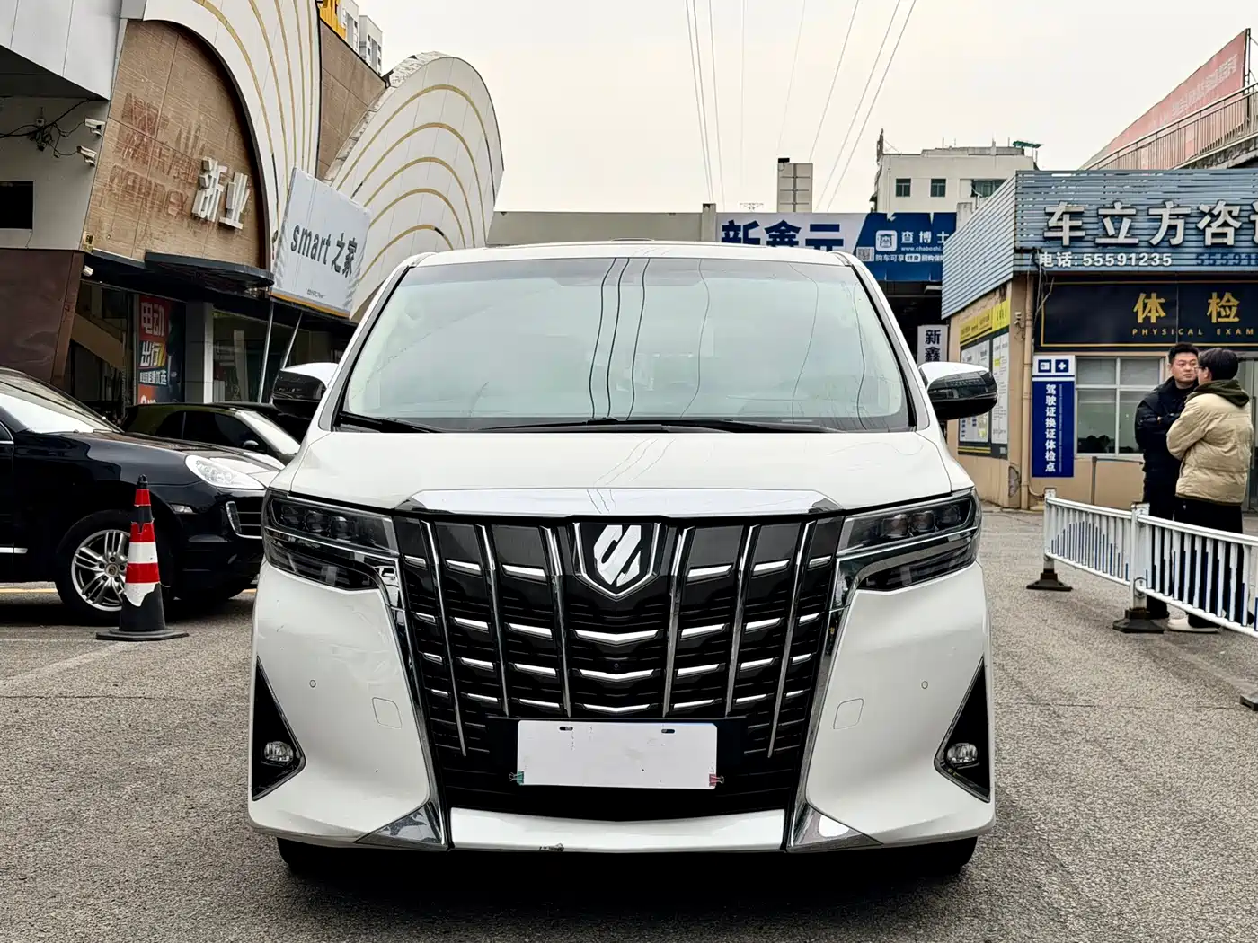 Toyota Alphard 2015 3.5L Premium Edition фото 2