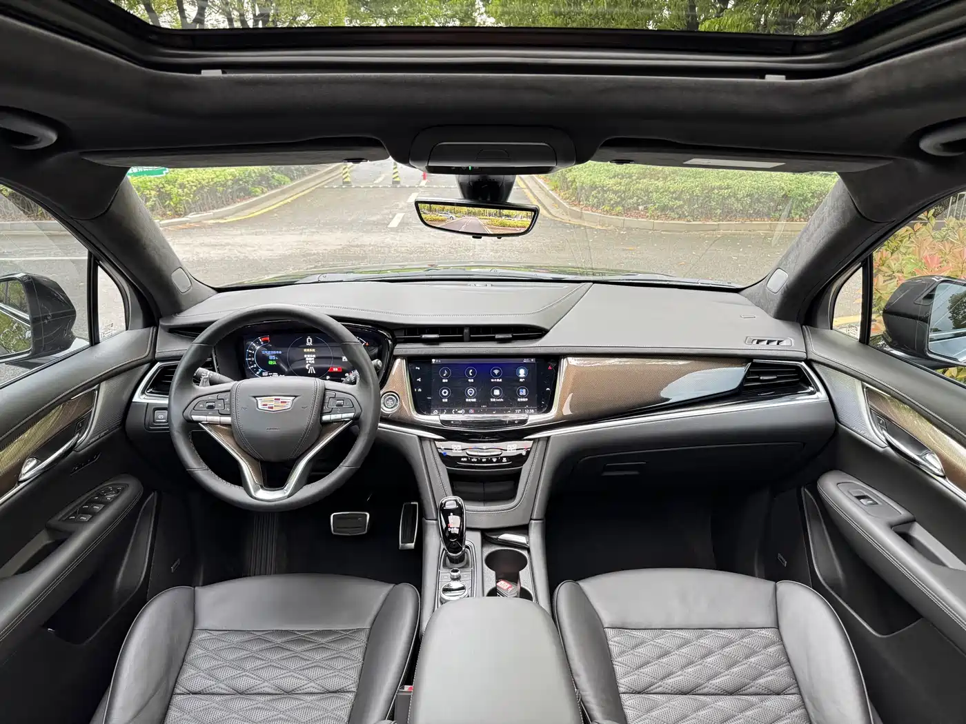 CADILLAC XT6