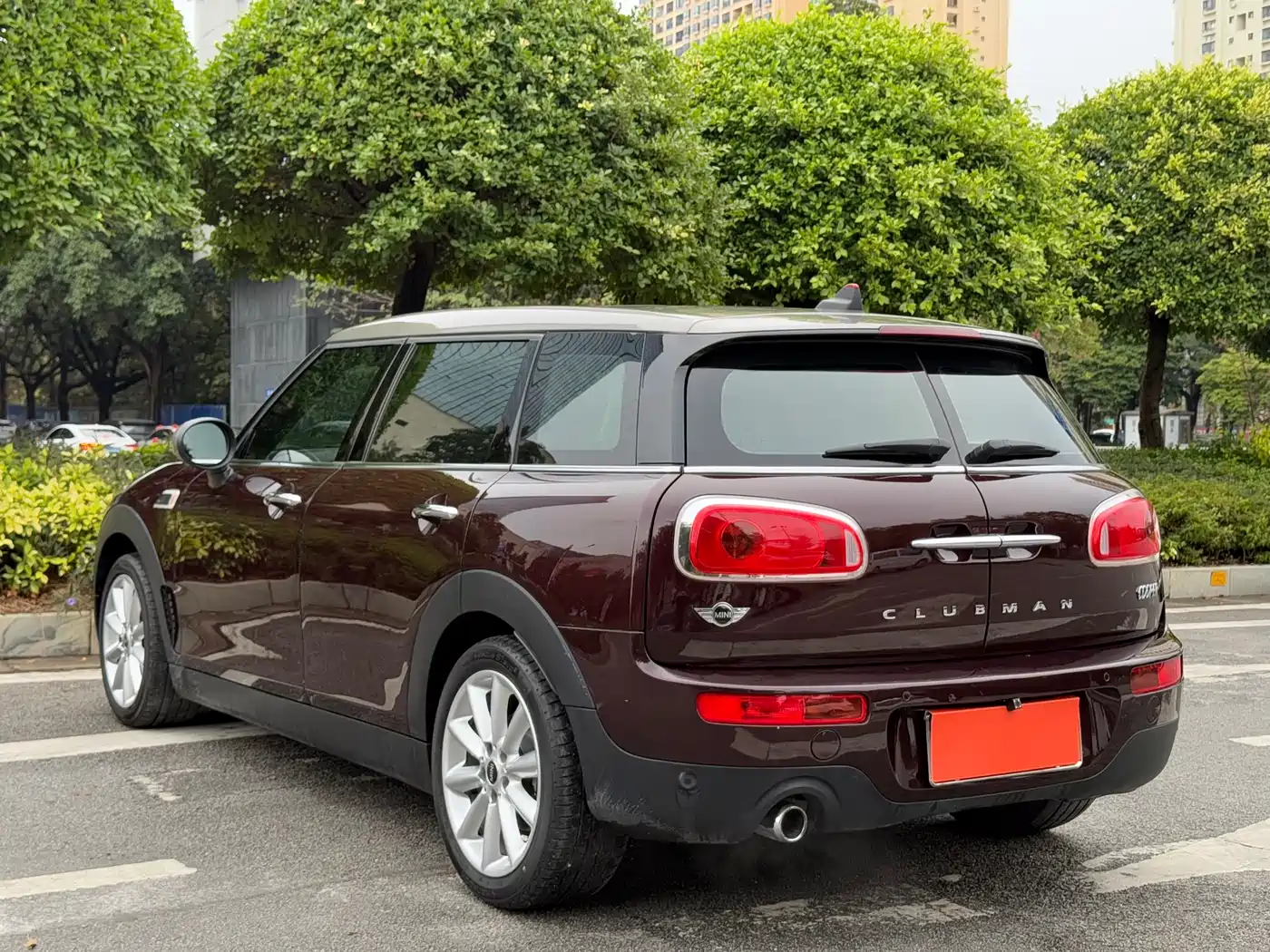 MINI CLUBMAN