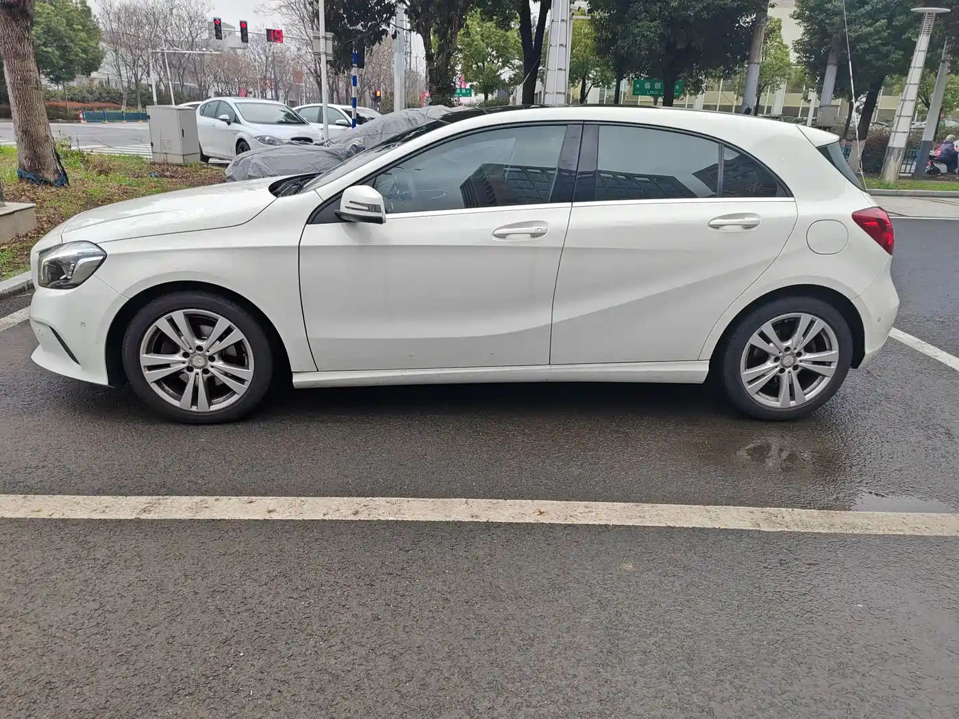 Mercedes-Benz A-Class (Import) 2016 A 200 Dynamic фото 5