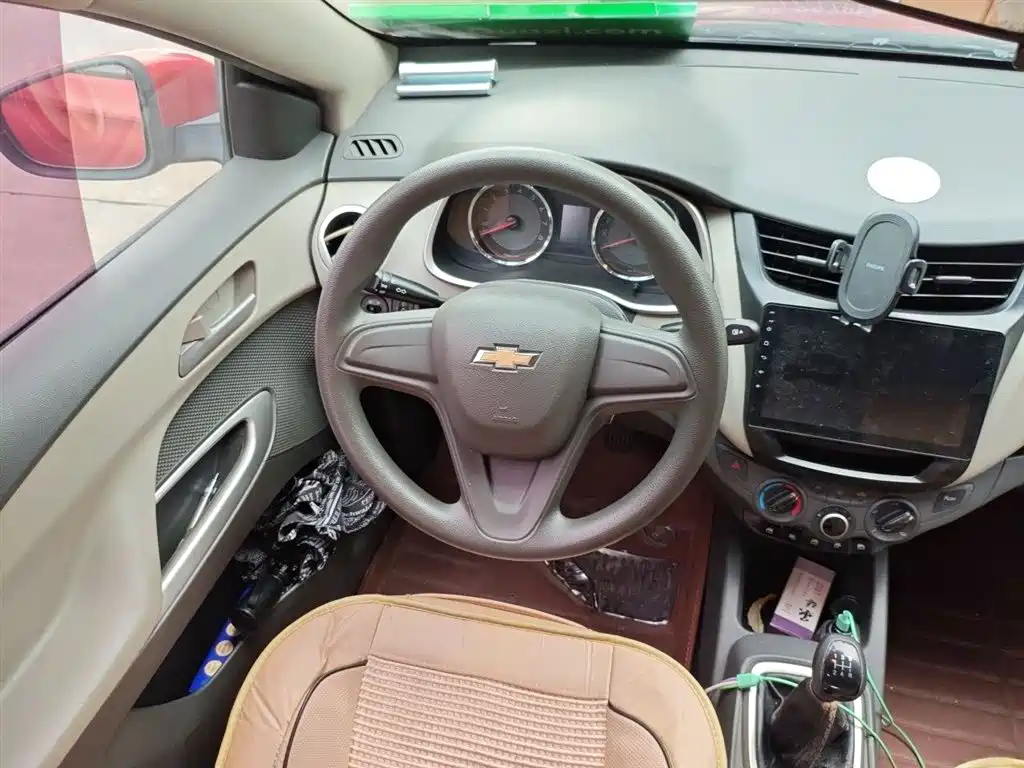 Chevrolet Sail 2015 Sail 3 1.5L Manual Ideal Sunroof Edition фото 3