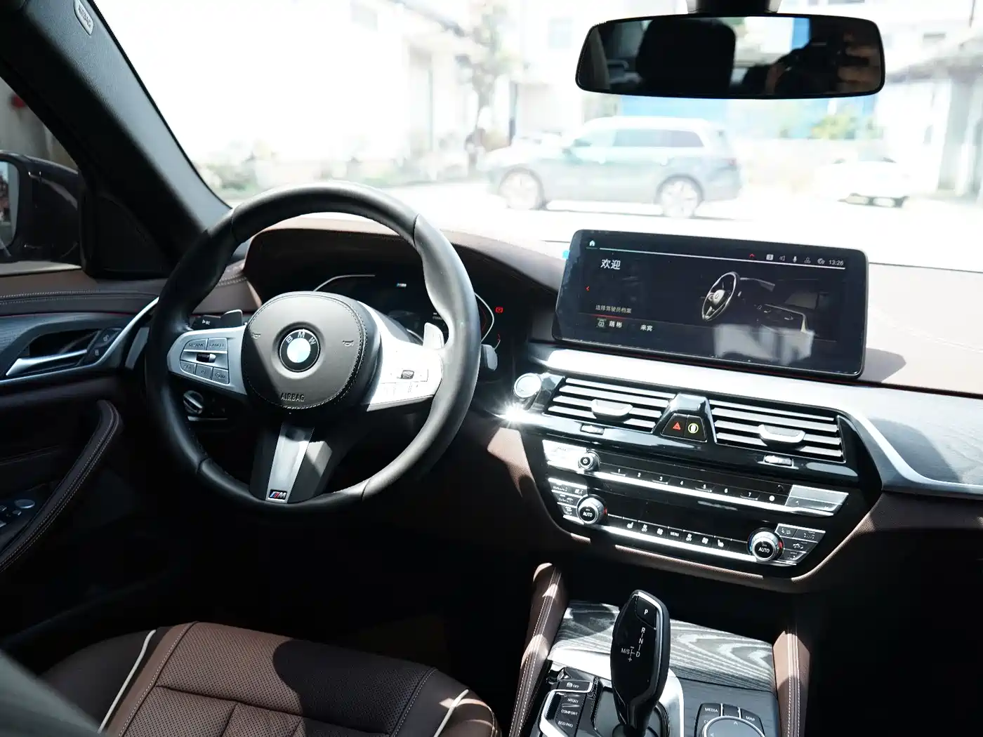 BMW 5 Series 2023 Facelift 530Li Leading M Sport Package фото 9