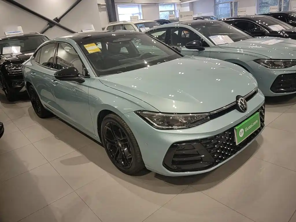 Фото 4 - Volkswagen Passat