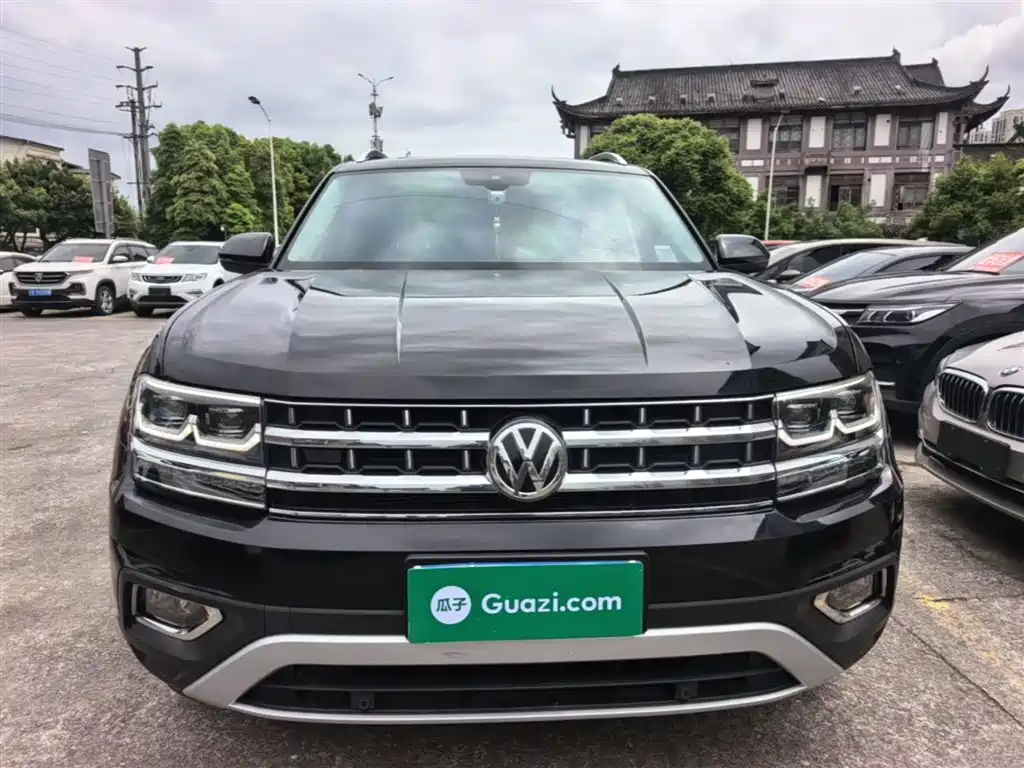 Volkswagen Teramont 2017 530 V6 4WD Flagship Edition фото 3