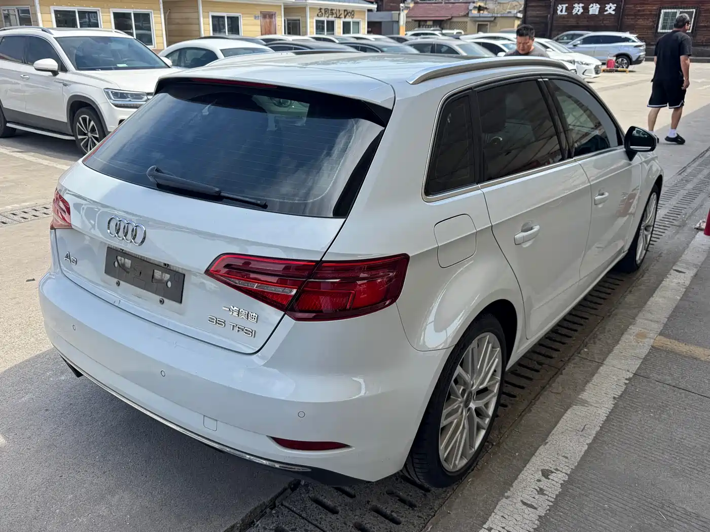 Audi A3 2017 Sportback 35 TFSI Style фото 2